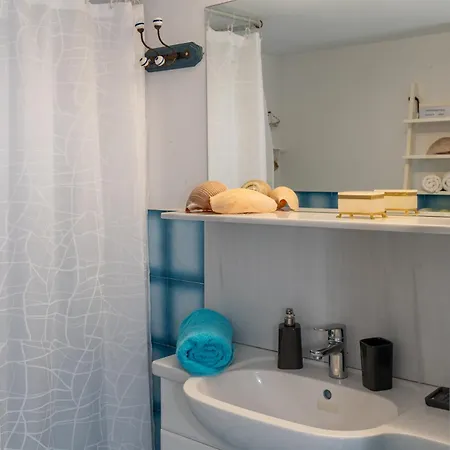 Blefouti At Blefouti * Parthenion (Leros)